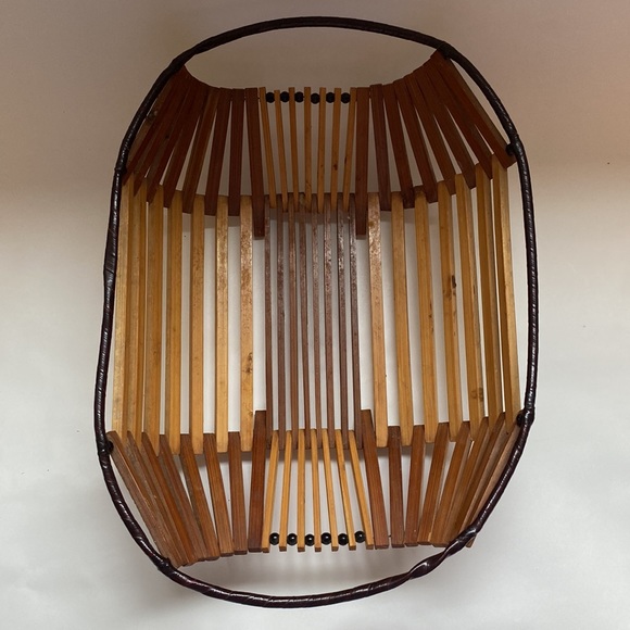 Vintage Bamboo Slatted Basket - Picture 3 of 4